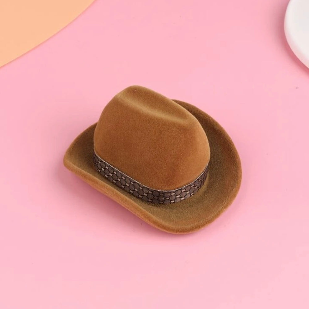 Gift Wrapping - Cowboy Hat