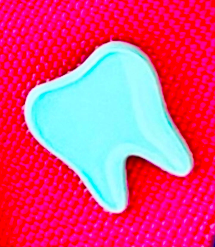
            
                Load image into Gallery viewer, Full Turquoise Tooth Pin
            
        