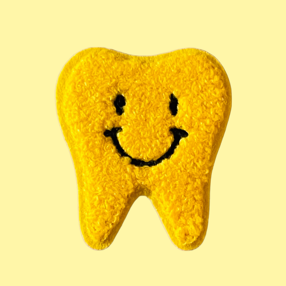 
            
                Load image into Gallery viewer, Happy Tooth Patch - Iron-on Chenille
            
        